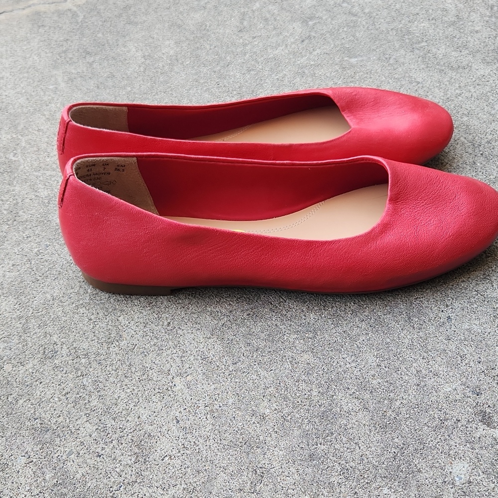 Hush Puppies Red Ballet Flats - Picture 10 of 10